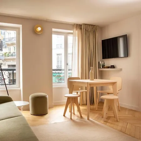 Apartmanhotel Nell 4*