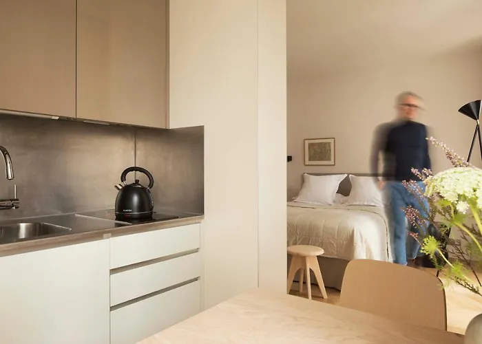 Nell Aparthotel 4*