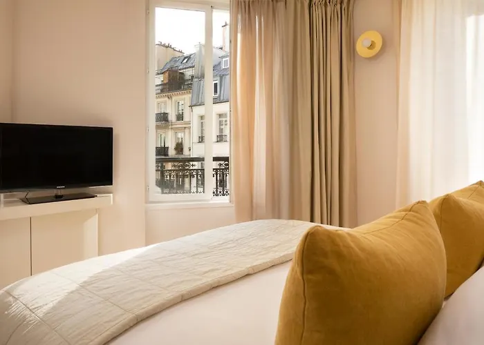 Nell 4* Paris
