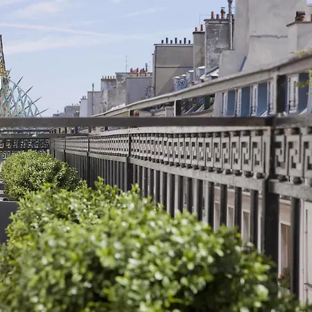 Nell 4* Paris