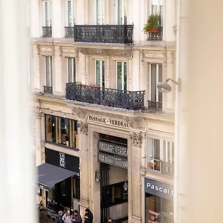Nell 4* Paris