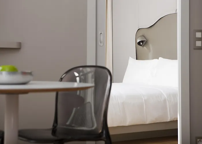 Nell 4* Paris