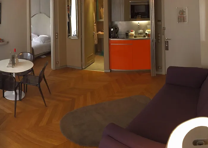 Nell Apart-hotel